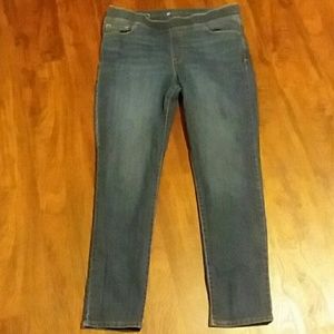 Levi's Women's legging jeans size 14M W32 L32